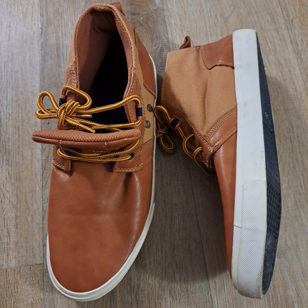 London Fog Tan Brown Epsom Canvas Mid-Top Sneaker Shoes
